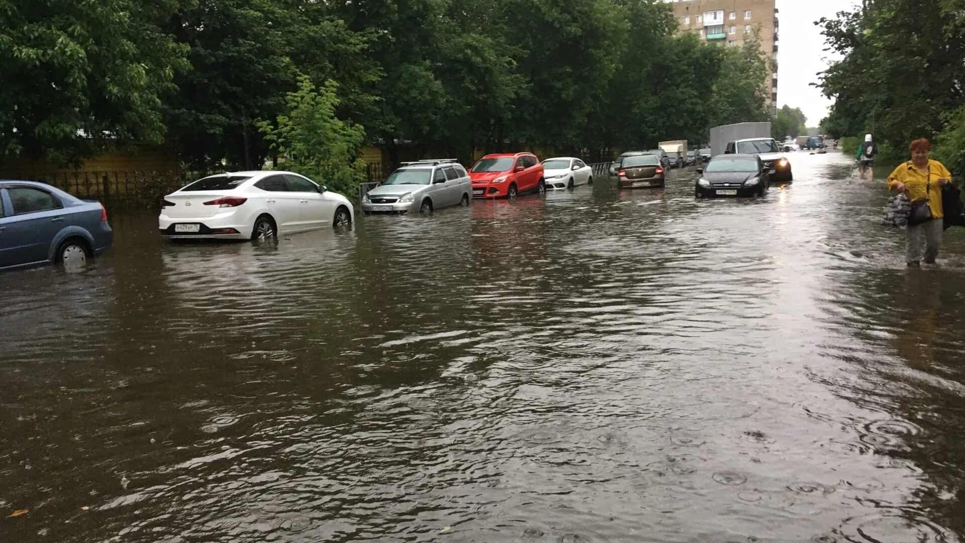 Москву затопило. Рыбинск после дождя. Потоп в москве 28 июня 2021. Наводнение в москве. Ливень в москве 28 06 2021.
