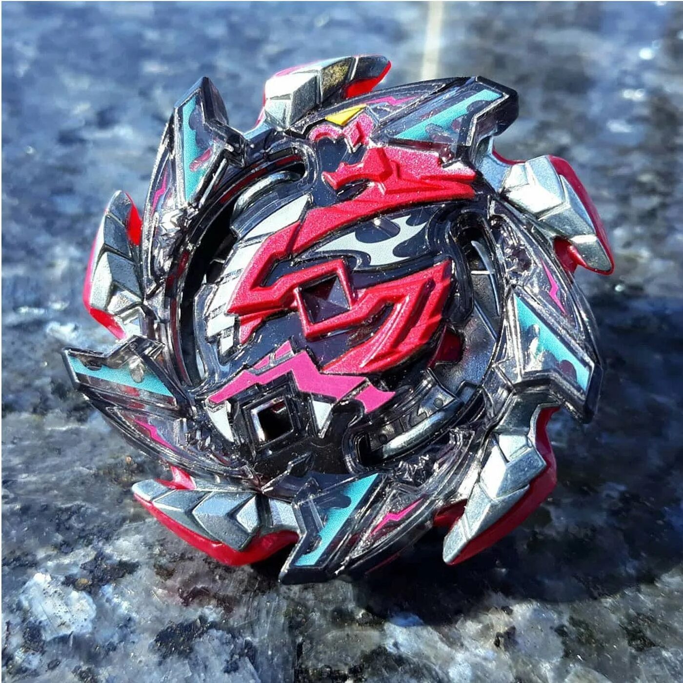 Блейд блейд бёрст саламандра. Бейблэйд бёрст саламандра. Бейблэйд хелл саламандра. Бейблэйд бёрст саламандра. Beyblade burst саламандра.