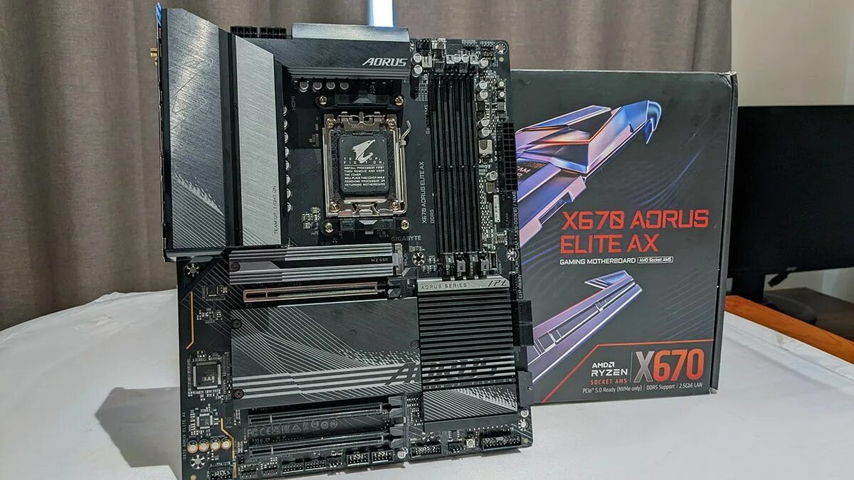 Gigabyte x670 AORUS Elite AX. Материнская плата Gigabyte x670 AORUS Elite AX. Gigabyte x670 AORUS Elite AX ddr5. Материнская плата Gigabyte z790 AORUS Elite AX.