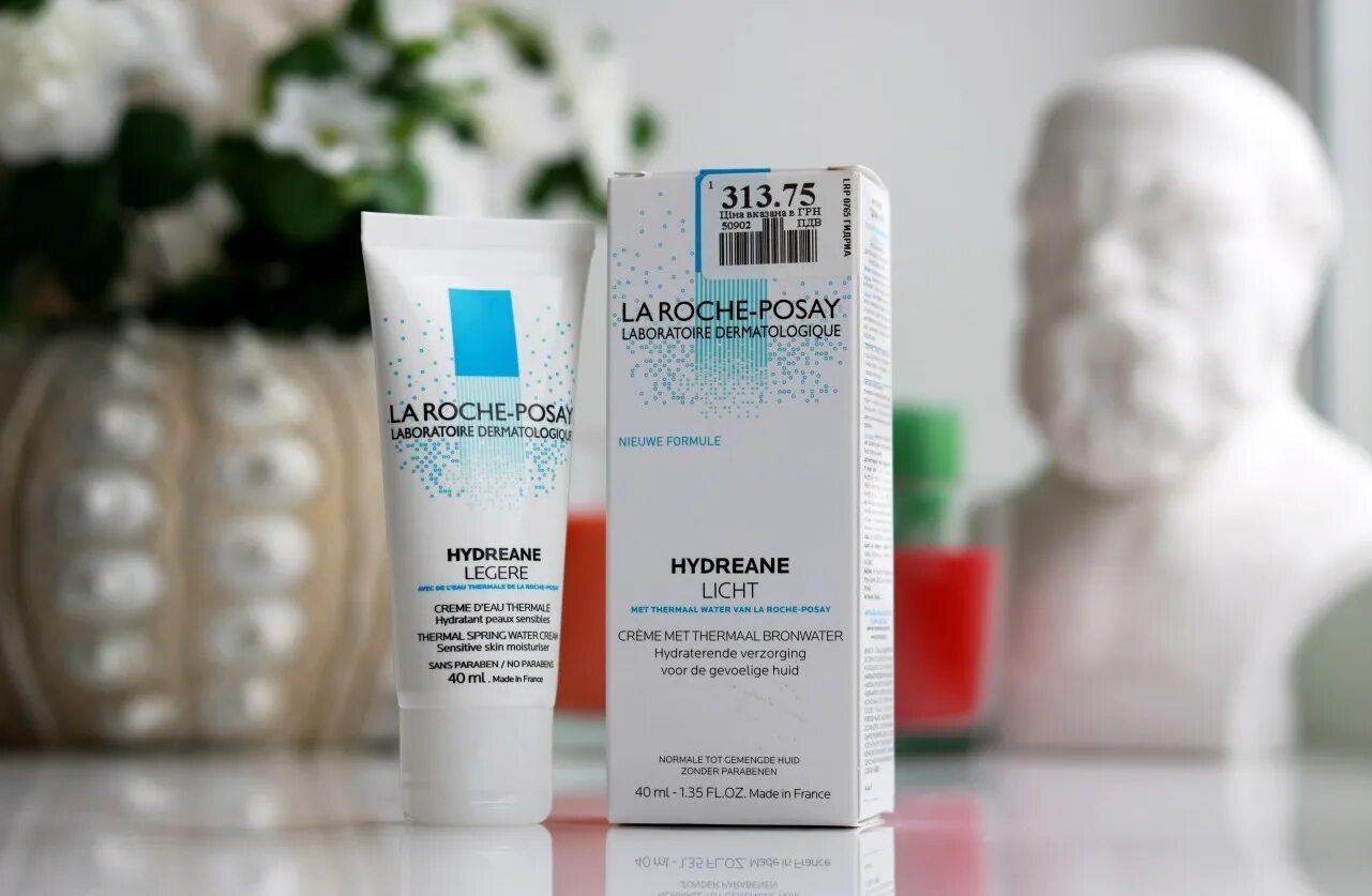 Средства для лица эффективные. Крем для лица la Roche-Posay. Французский крем la Roche-Posay. Крем от купероза la Roche Posay. La Roche-Posay розацеа.