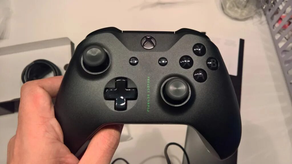 One x project scorpio. Xbox one x scorpio edition. xbox project scorpio. xbox 360 кастомный корпус. scorpion gamepad.