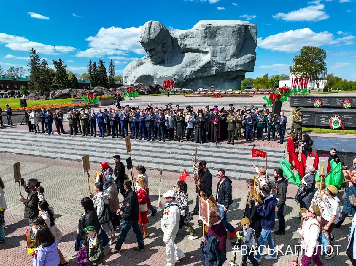 Брест в мае. Брестская крепость 9 мая. день победы брест. 9 мая фотографии. празднования 9 мая брестская крепость.