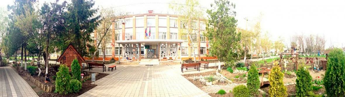 Город славянск на кубани. Славянск-на-кубани ул. Ул троицкая в славянске на кубани. Славянск на кубани 2000 год. Фабрика славянская славянск-на-кубани.