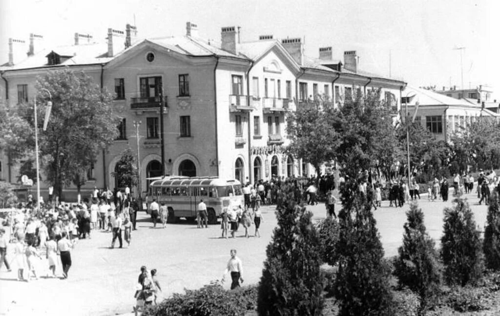 Вокзал города Тихорецка. Старый город Тихорецк. Старый город Сальск. Город Тихорецк 20 века.