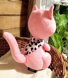 Розовая кошечка