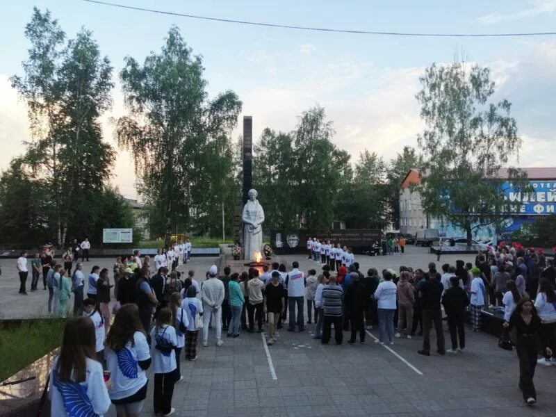 22 июня киев бомбили. Свеча памяти Серов. 22 Июня помним. 22 Июня мы помним. Кюхельбекер увековечивание памяти.