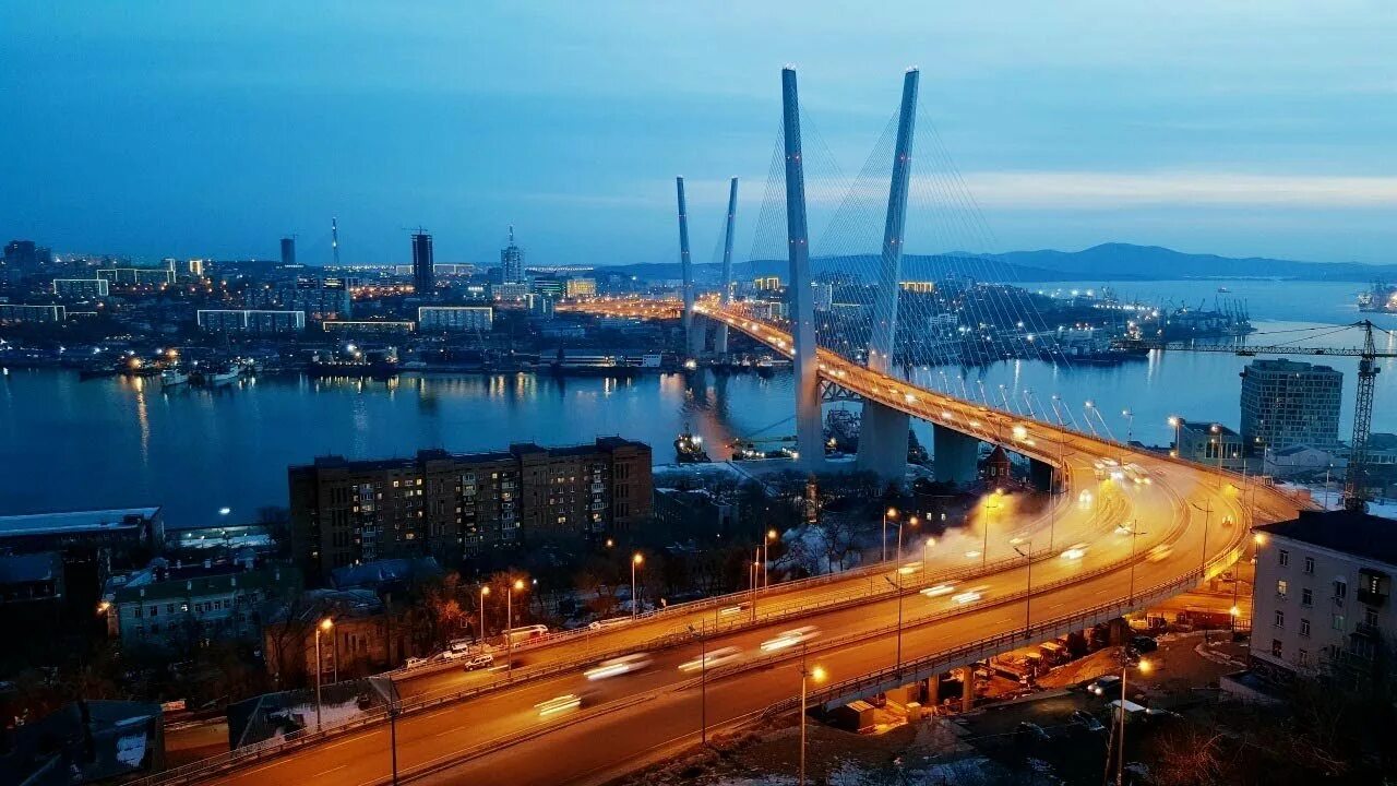 Города дальнего востока. Приморский край владивосток мост. Дальний восток города владивосток. Владивосток мост 2023. Города дальнего востока.