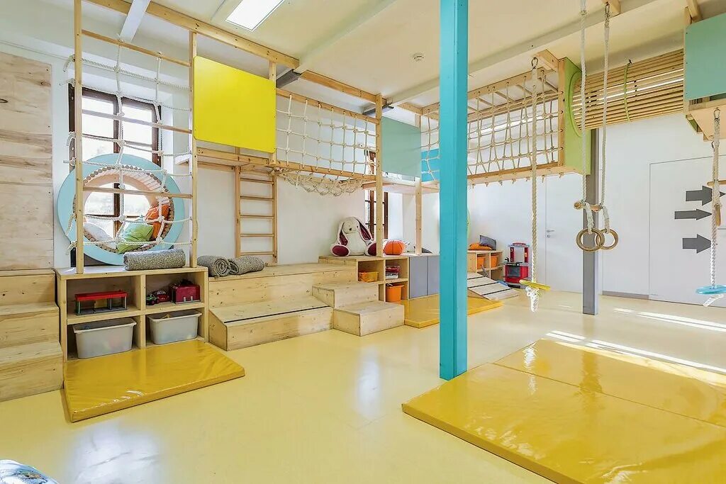 групповые занятия с детьми. групповые занятия с детским психологом. детский клуб. развивающий центр для детей. музыкальные занятия для малышей.