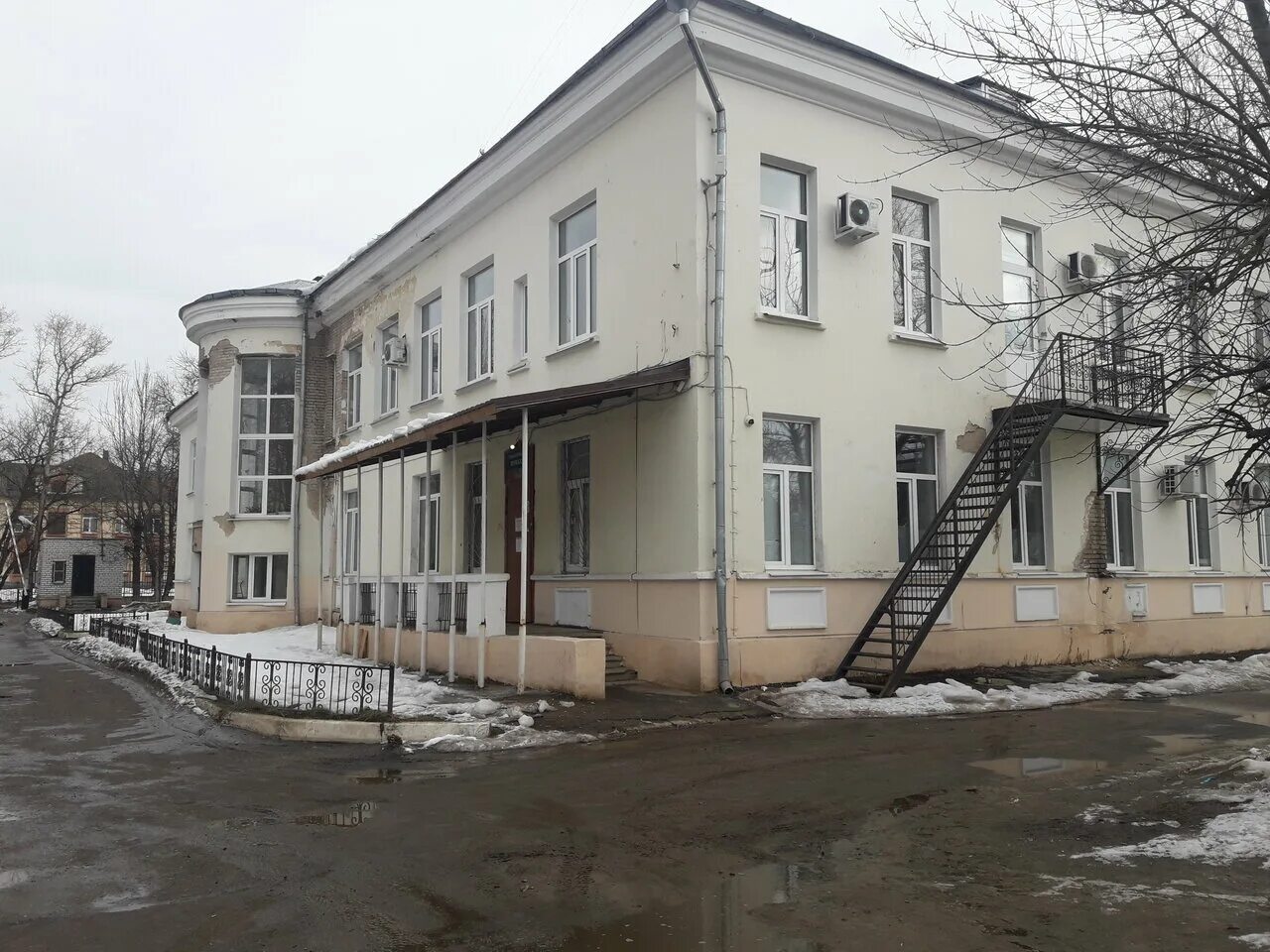 Травмпункт орджоникидзе. Орджоникидзе 34 тверь. травмпункт тверь орджоникидзе. больница 6 тверь травмпункт. орджоникидзе 34 новокузнецк.