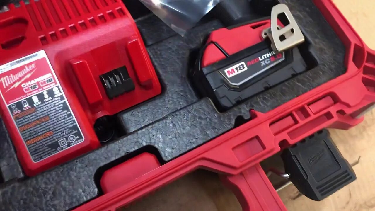 Рулетка milwaukee дюйм метрика. Milwaukee рулетка 8м. Milwaukee magnetic tape premium 10 м. Milwaukee gen iii. Milwaukee stud magnetic 8м.