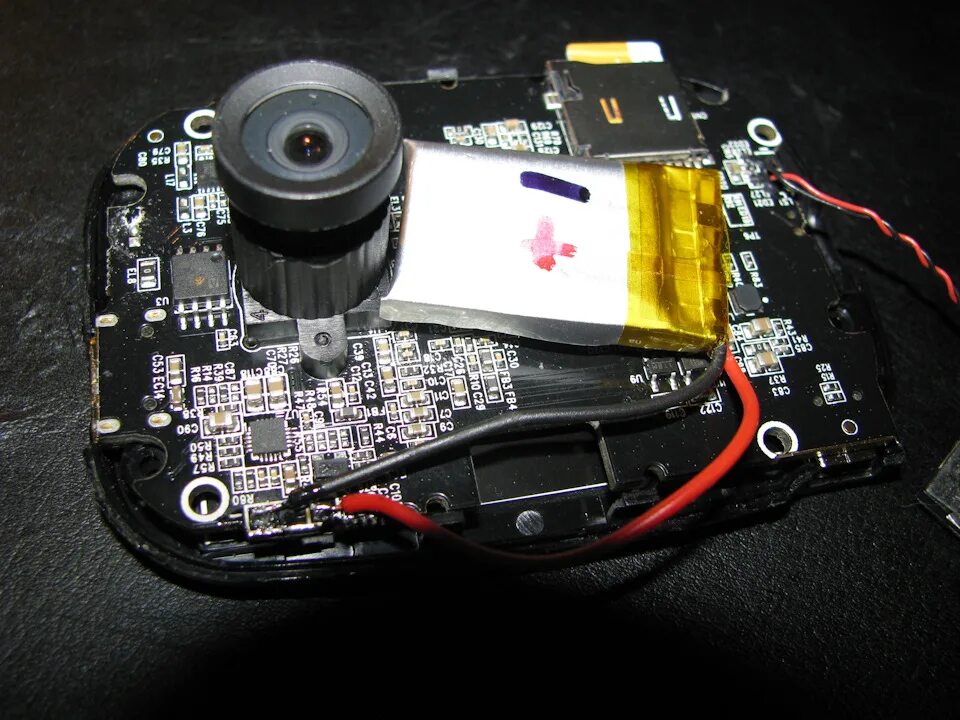 Аккумулятор видеорегистратора carcam m8. Vd170 регистратор аккумулятор. Батарейка для регистратора. Радиатор в видеорегистратор.