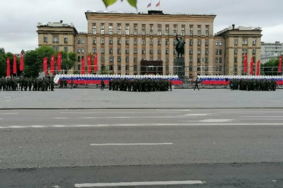 В воронеже парад 9 мая 2025 года. Парад воронеж 2025. генеральная репетиция парада 2025 воронеж. воронеж парад победы 9 мая 2025 года. воронеж площадь ленина парад 9 мая 2025.