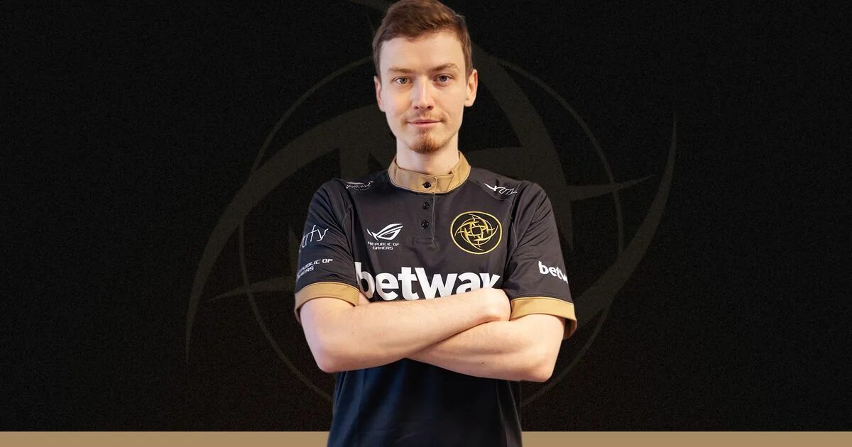 Twist go. Nip кс го. твист киберспортсмен. twist fnatic. твист cs go.
