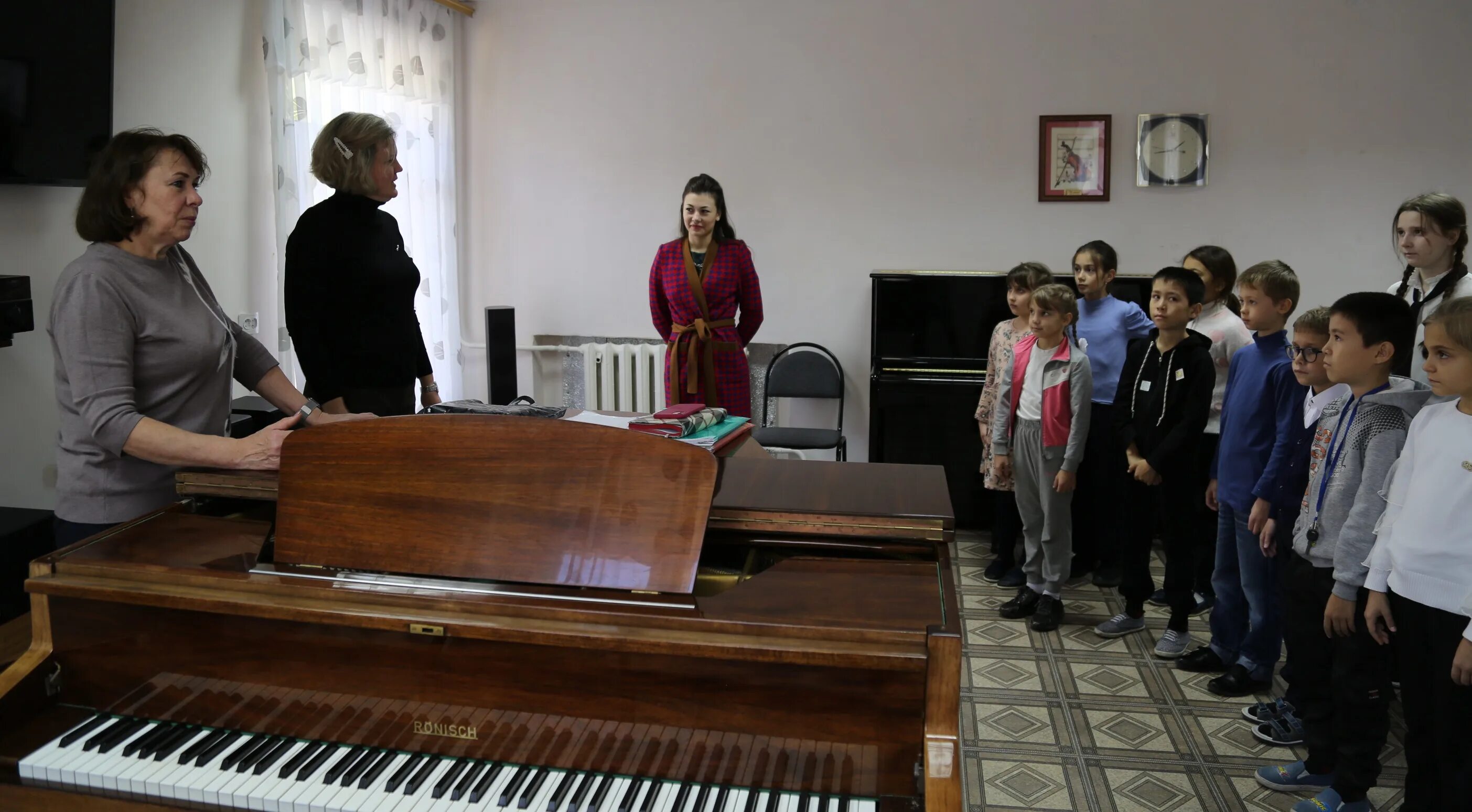 Музыкальный колледж мусоргского астрахань. Астраханский музыкальный колледж имени мусоргского педагоги. Музыкальный колледж астрахань. Астраханский колледж им мусоргского. Астраханский колледж им мусоргского.