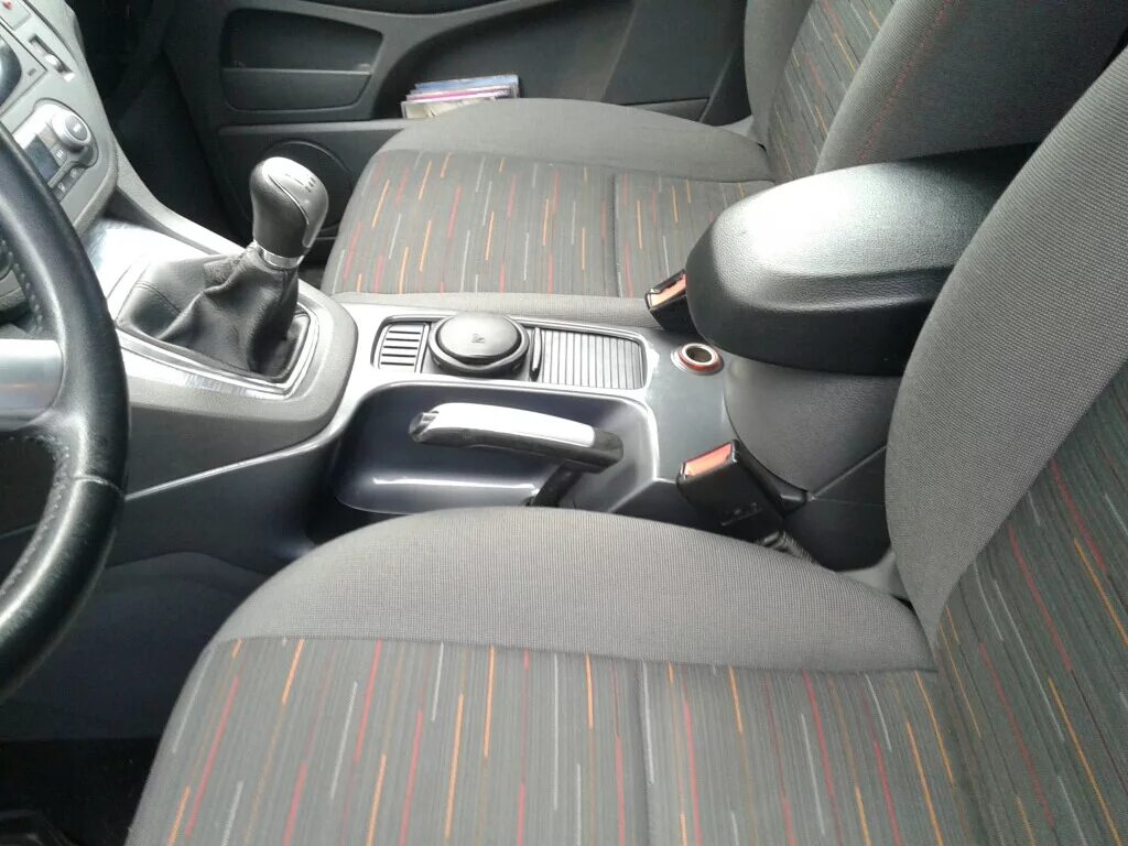 Подлокотник c max. Подлокотник форд ц макс. ford c-max 2007 подлокотник. подлокотник форд c max 2008. ford c-max 2007 подлокотник титаниум.