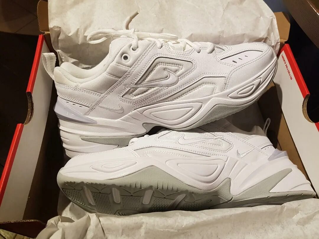 Стоит ли брать текно. Стоит ли брать текно. Nike m2k tekno мужские на ноге. Найк техно м2к белые на ноге. Стоит ли брать текно.