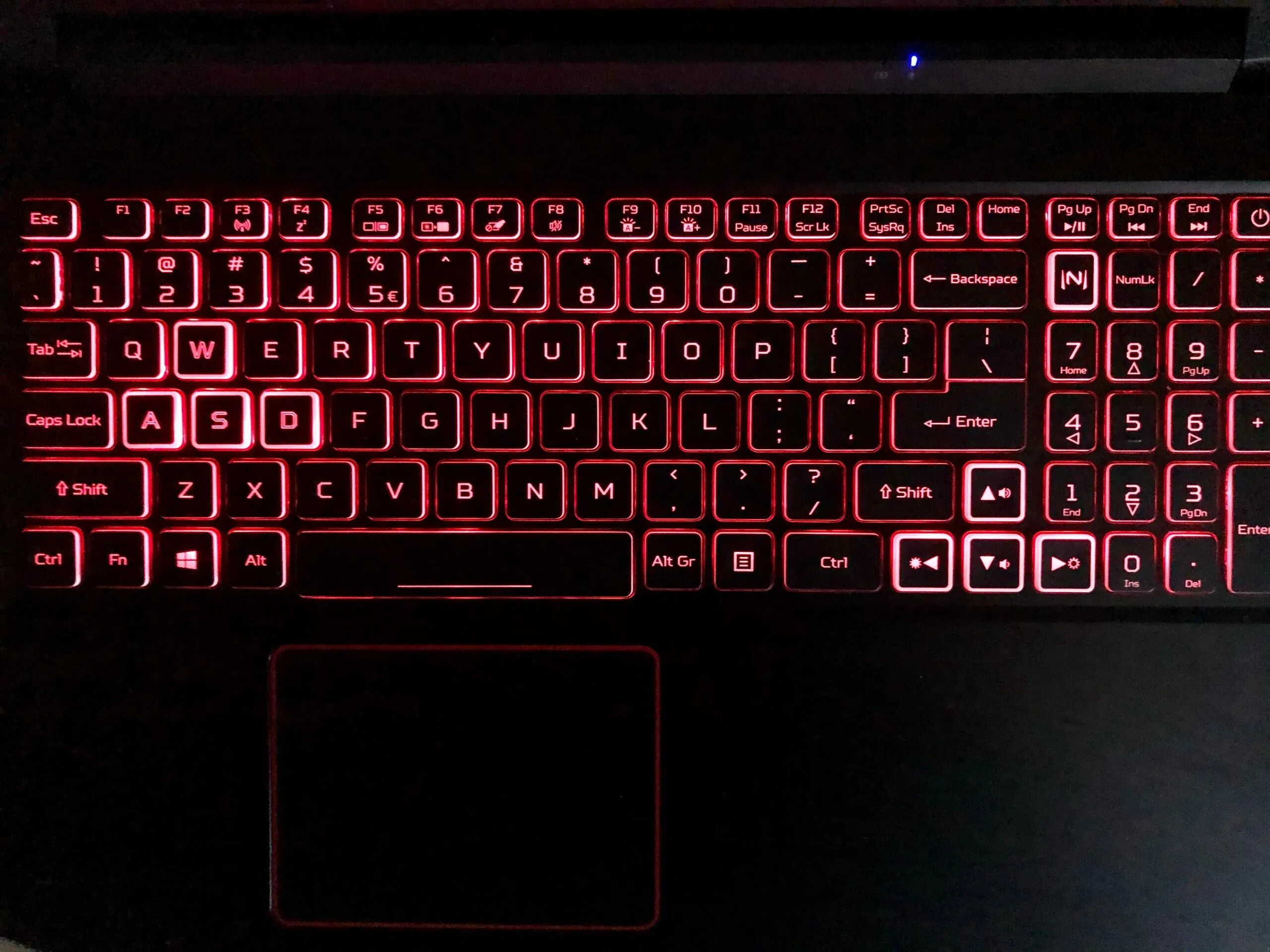 Подсветка клавиатуры ноутбука асер. Acer Nitro 5 RGB подсветка клавиатуры. Acer Nitro 5 подсветка клавиш. РГБ клавиатура на Acer Nitro 5. Acer Nitro 5 RGB подсветка.