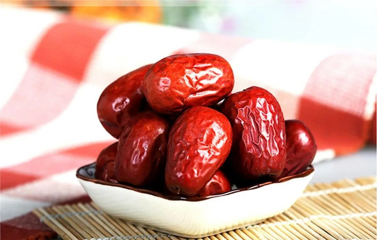 Red dates. 红枣 картинки. Сунчит шифобахшиш. Dr.finik красный.