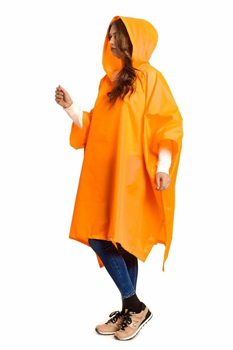 Где найти дождевик. Дождевик orange vinyl poncho. merrell дождевик оранжевая. дождевой плащ оранжевый. плащ пончо женский.