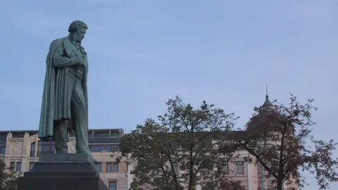 Скульптура пушкину в москве