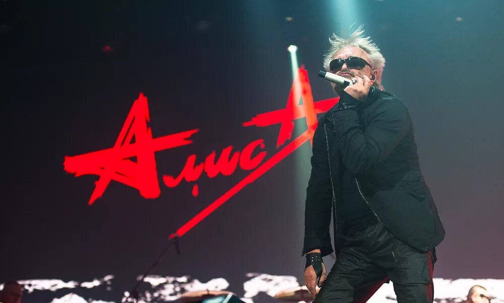 кинчев. фамилия группы алиса. алиса группа 1983. константин кинчев. группа алиса кинчев.