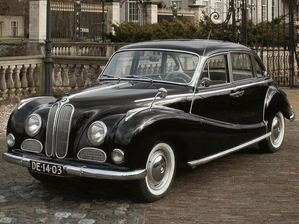 Первая компания автомобилей. BMW 501. BMW 501/502. BMW 501 1957. БМВ 501 1951.