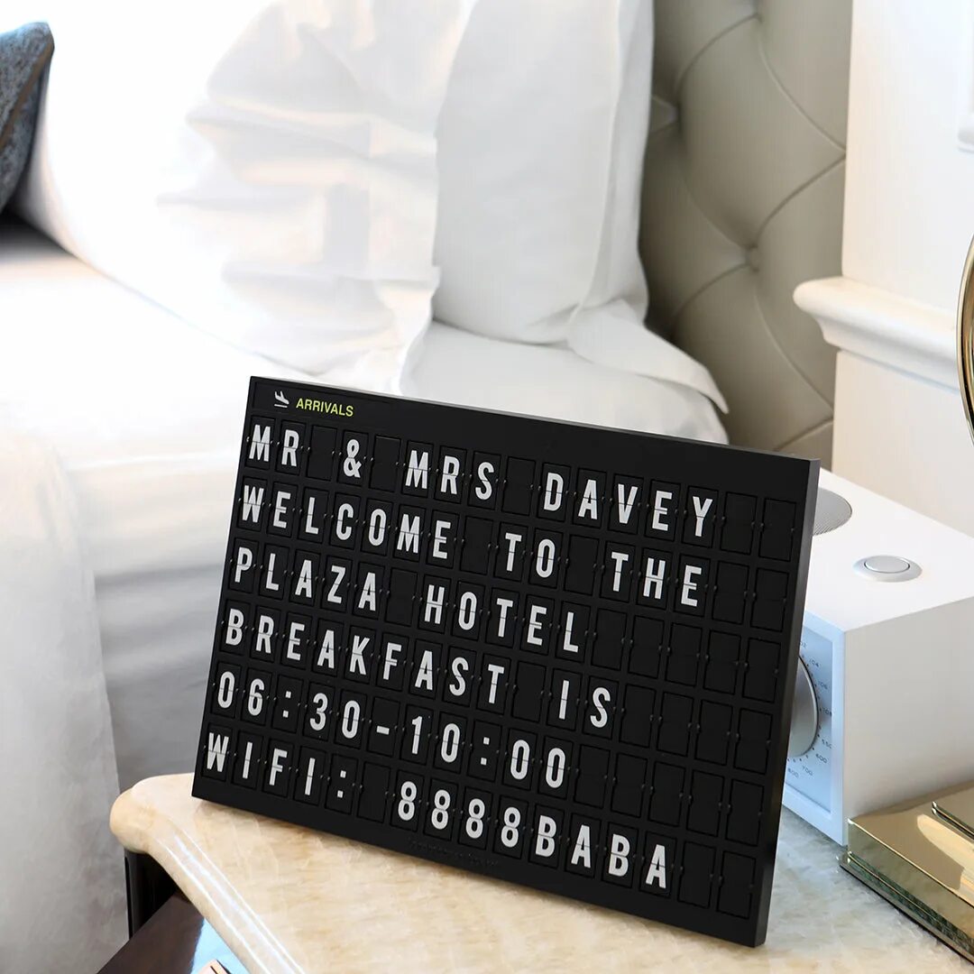 H board. Message board.