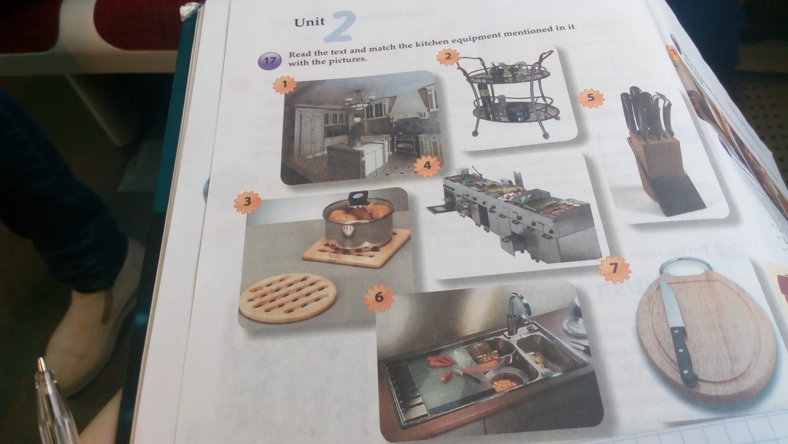 Read the text and match its. Match the kitchen areas with their uses ответы. read the text and match the kitchen equipment mentioned in it with the pictures 17 упражнение. read the text and match the kitchen equipment mentioned in it with the pictures кросворд. read the text and match the kitchen equipment mentioned in it with the pictures kitchen smart is a текст.
