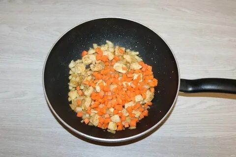 Гречка с курицей на сковороде по купечески
