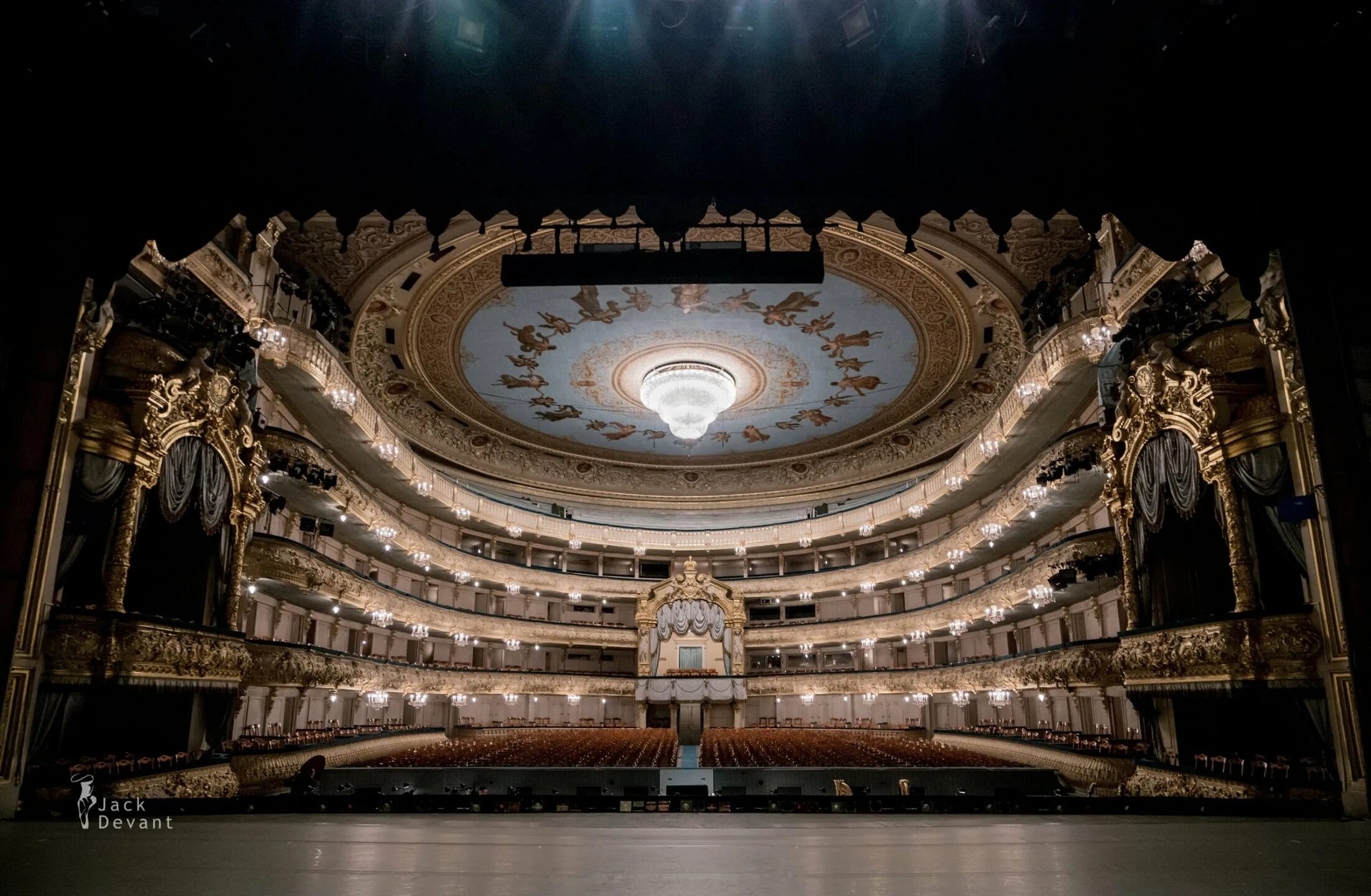 Mariinsky theater. Мариинский театр Санкт-Петербург. Мариинский театр Театральная площадь д 1. Мариинский театр Санкт-Петербург внутри. Маринский теарт внутри.