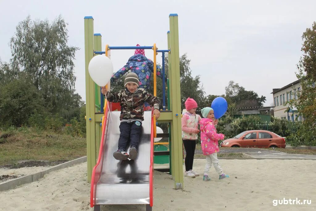 Погода бобровы дворы. Боброво площадки детские. детская площадка губкинский. село бобровы дворы. дворовые площадки губкин.