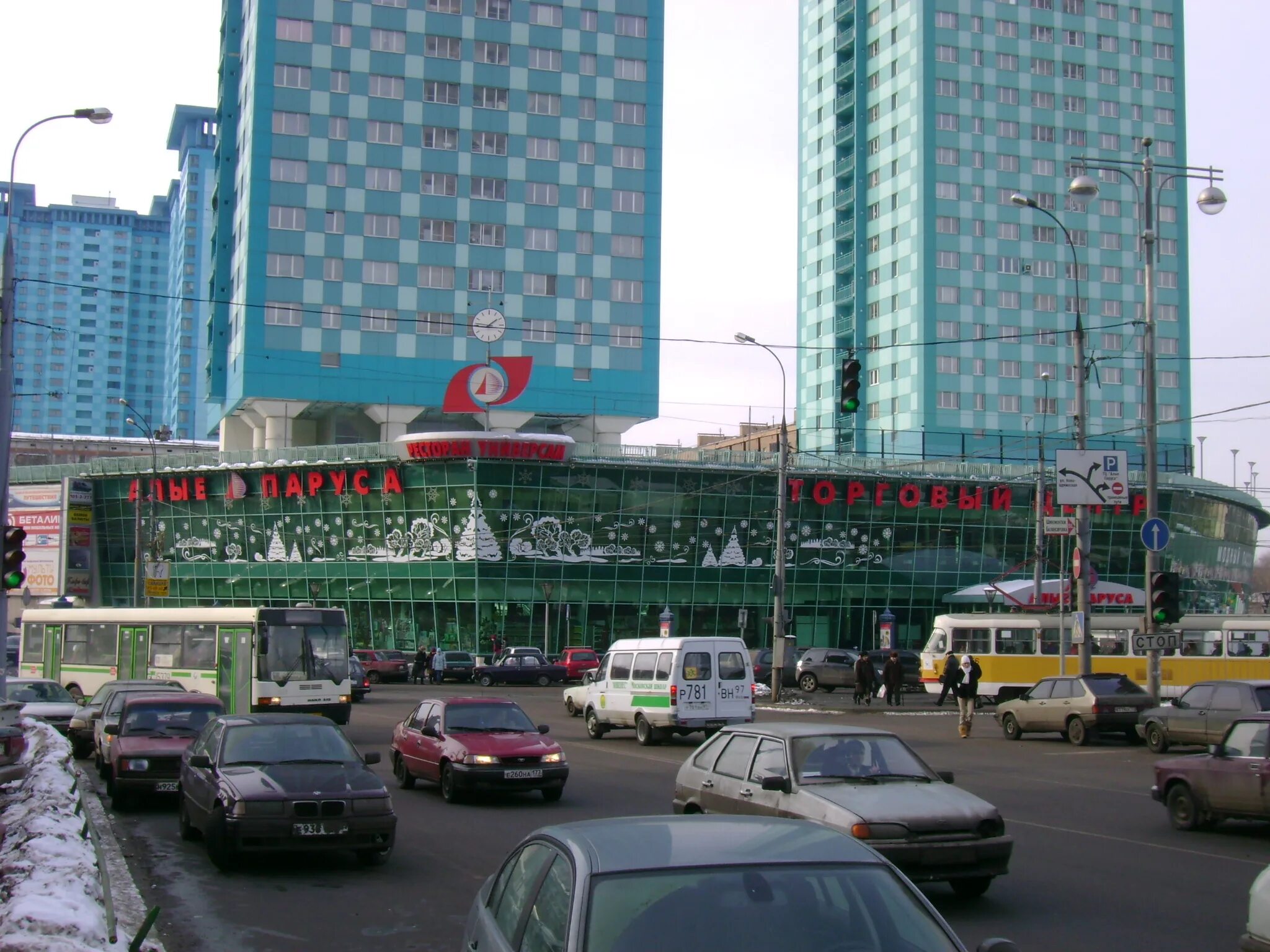 авиационная 79б. щукино октябрьское поле. метро щукинская жк алые паруса. 2 на карте. два капитана жилой комплекс москва.