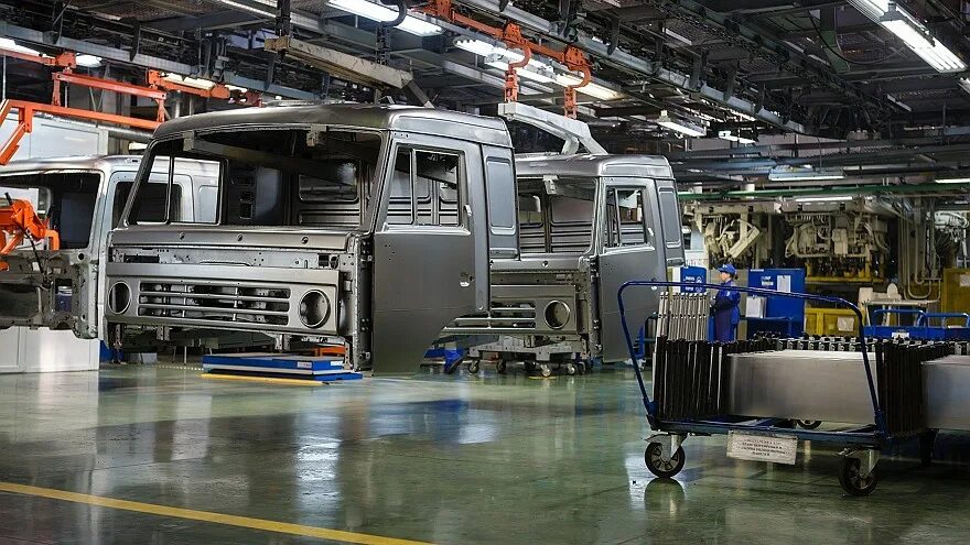 Гордость советского автопрома: 45 лет грузовику "КамАЗ" - Газета.Ru