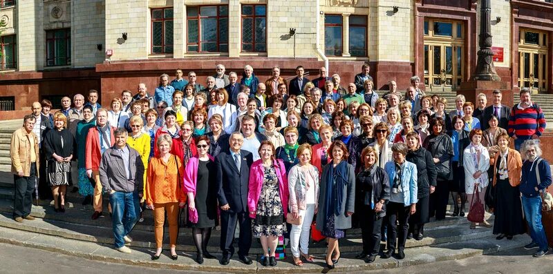 Встреча выпускников факультета вмк мгу 1982. Выпускники физфака мгу 1994 года. Выпускники физфака мгу. Выпускники физфака мгу. Физфак мгу 1972.