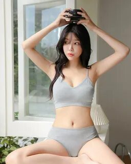 Korean teen pussy pic