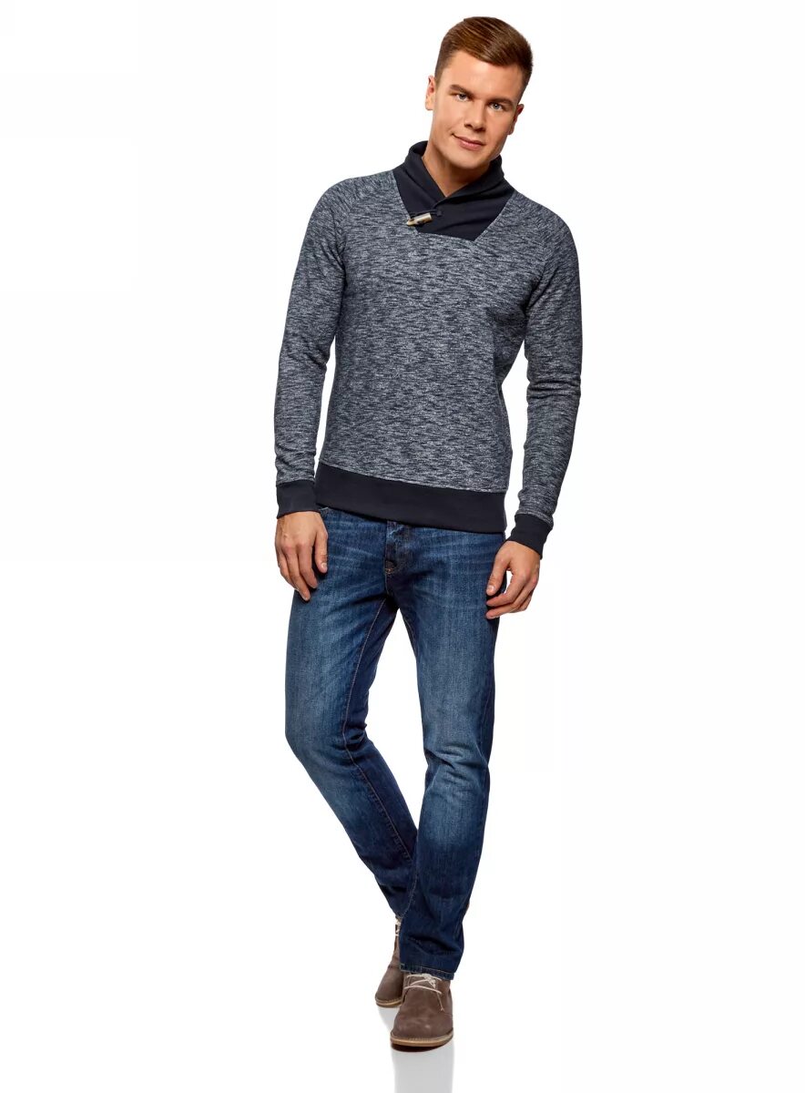 Свитер с джинсами мужчина. Джемпер с джинсами мужской. Джинсы и свитер мужские. Джинсы и свитер. Джинсы и свитер мужские.