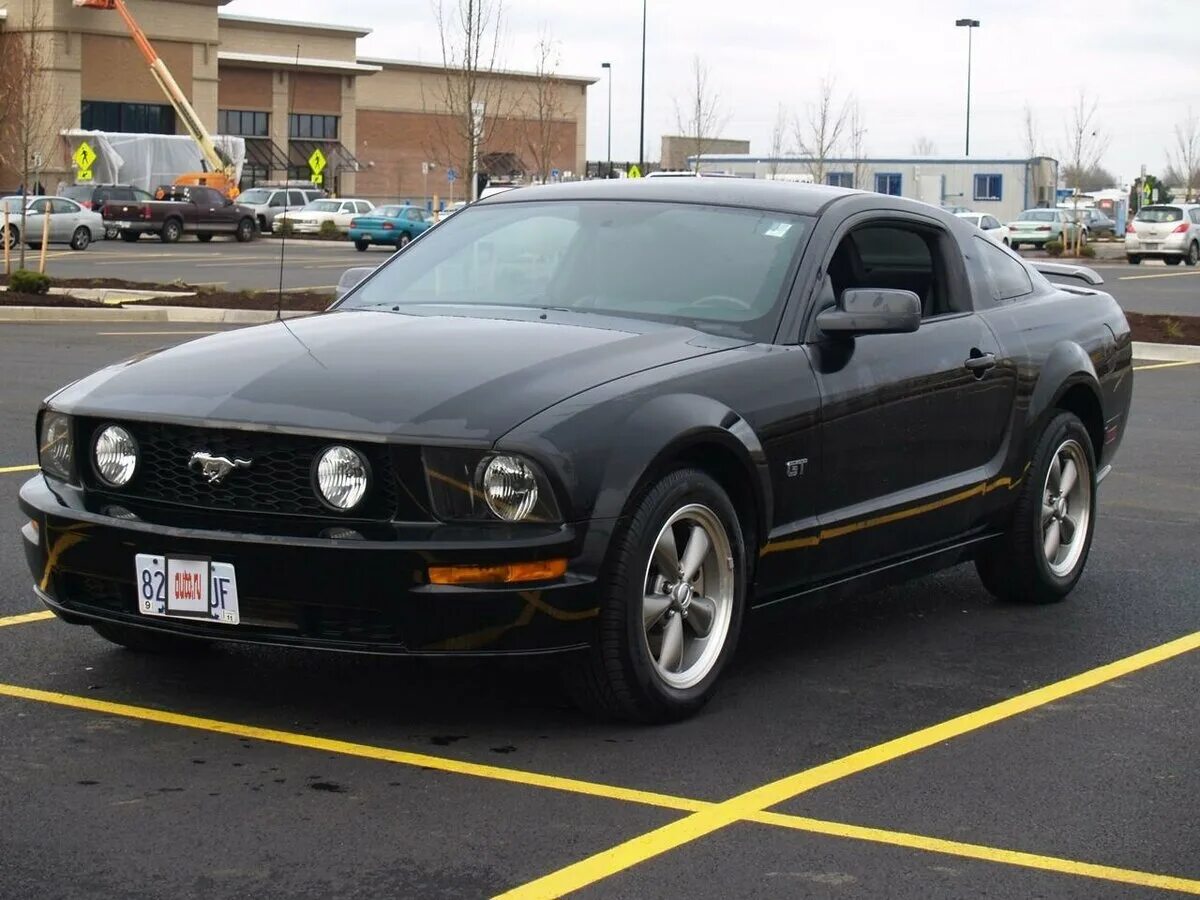 Ford Mustang 2005. Форд Мустанг 2005. Форд Мустанг gt 2005. Форд Мустанг ГТ 2005.
