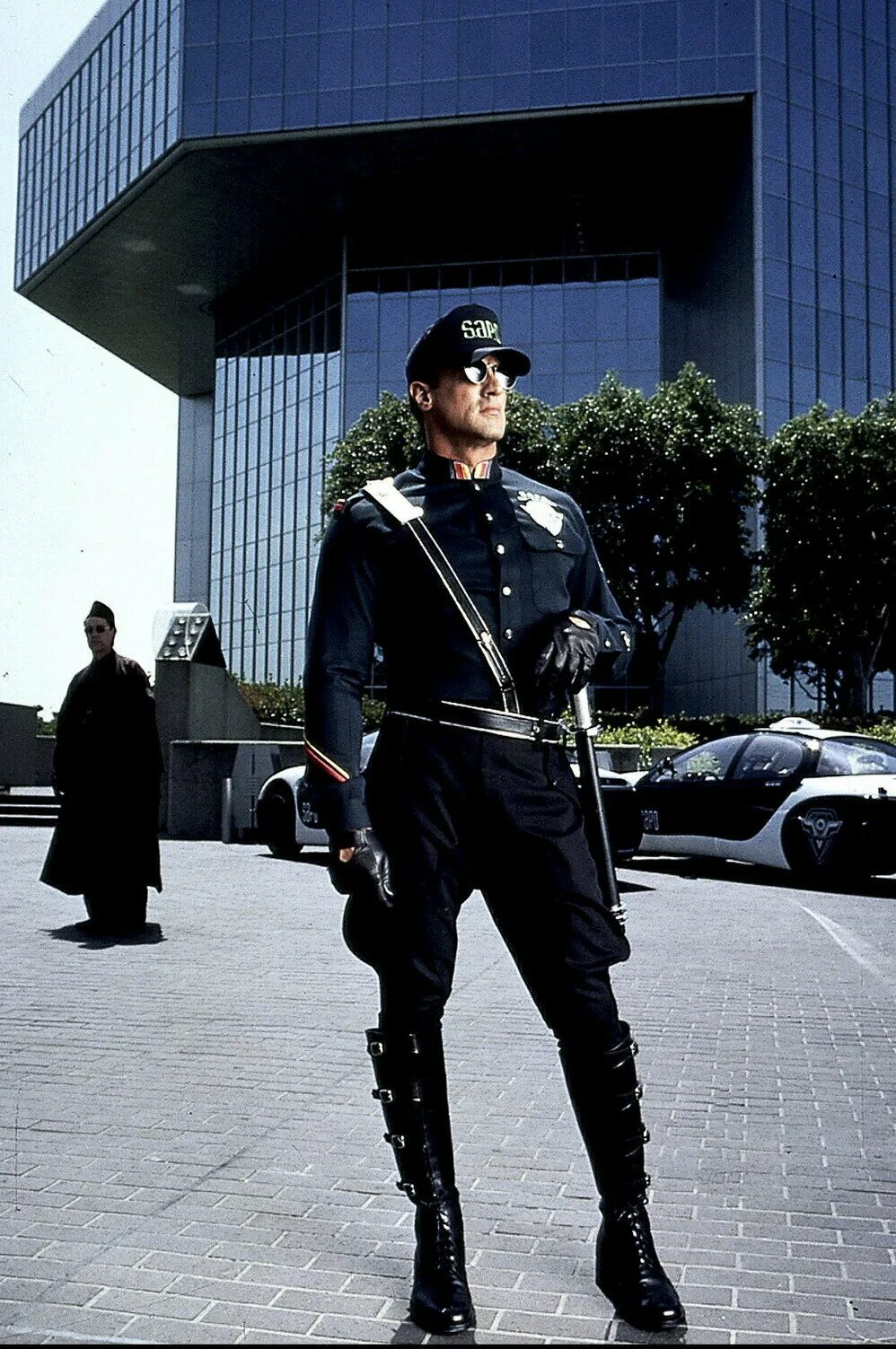 Demolition man 1993. Сталлоне баллок. Разрушитель 1993. Сталлоне баллок. Сталлоне баллок.