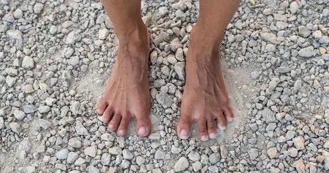Feet vs foot