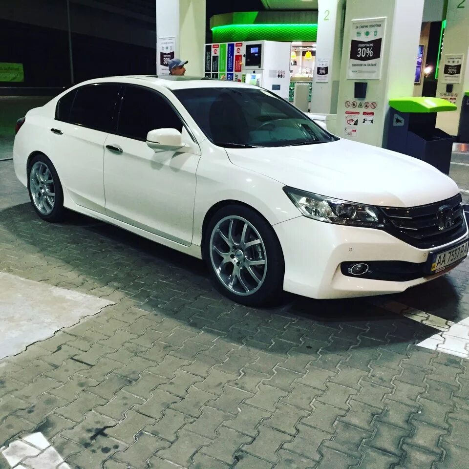 Accord шины. Honda accord cr6 белый. honda accord r20. honda accord 9. honda accord r18.