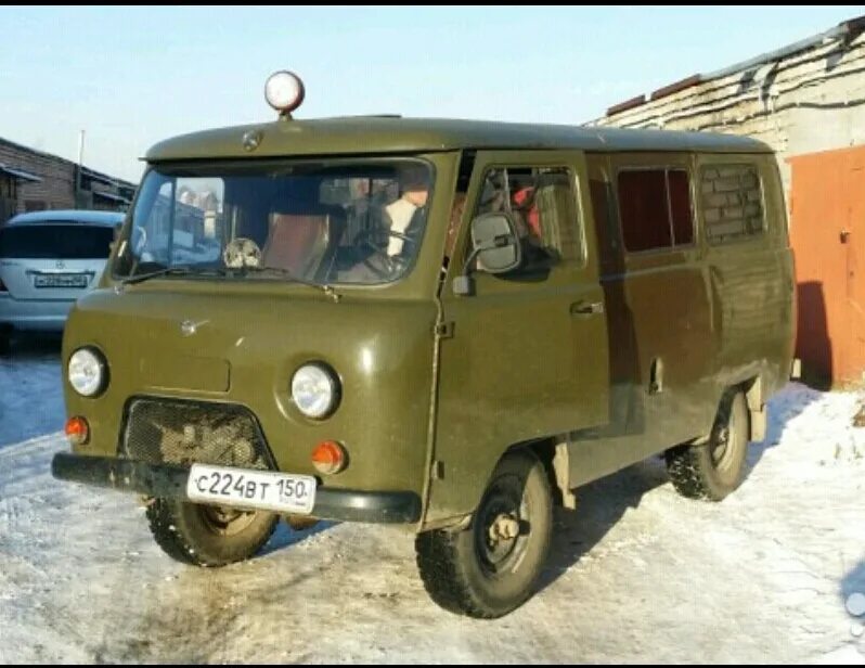 Уаз буханка с консервации. Уаз 452 буханка военная. Уаз 452 с хранения росрезерва. Уаз буханка с консервации. Уаз 452 списанный.
