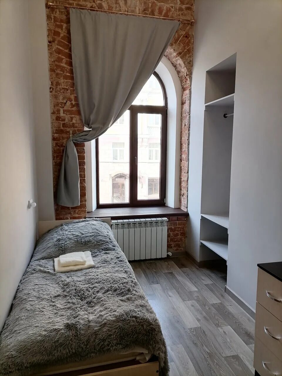 Отель купцов сорокиных ярославль. Нахимсона, 13. Нахимсона, 13. Нахимсона, 13. Отель купцов сорокиных.