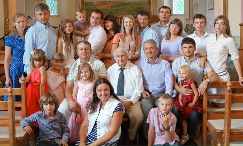 баптисты многодетность. владимир романенко новочеркасск. баптисты семья. многодетная семья мартенс из германии. проповедник баптист.