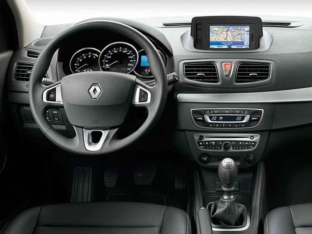 Комплектация Рено Меган хэтчбек. Renault Megane 3 хэтчбек салон. Комплектации Рено Флюенс 2014. Renault Fluence Megane. Рено флюенс купить механика