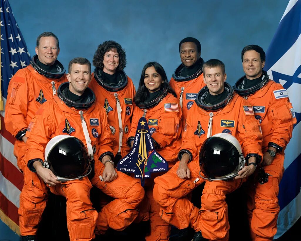 Первый американский космический полет. Экипаж Колумбии 2003. Спейс шаттл Колумбия катастрофа. Шаттл Колумбия экипаж. Экипаж шаттла Колумбия 2003.