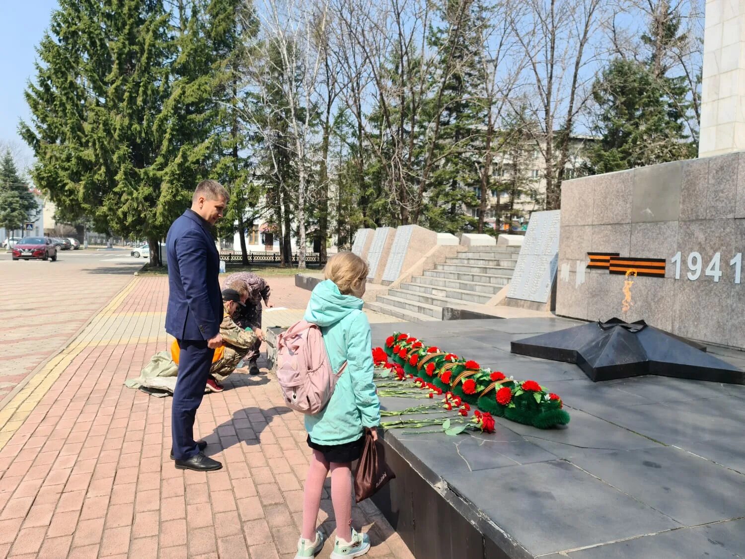 Программа на 9 мая биробиджан. Парк победы семенов. город семенов парк победы. фото 9 мая день победы. день победы главный праздник.