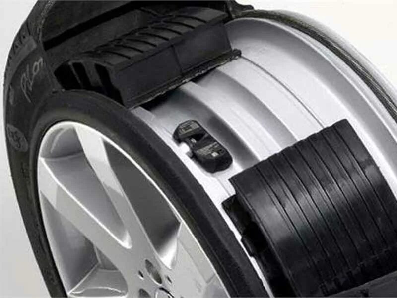 Зимний ранфлет. Runflat bmw. ранфлет резина для бмв. технология ранфлет. ранфлет резина для бмв 19.
