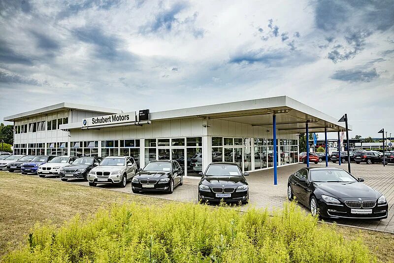 ауди центр строгино. автомобильные салоны германии. автосалон в германии. дингольфинг германия. автосалон в германии.