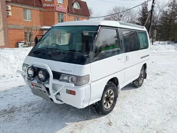 Купить делика хабаровск. Митсубиси Делика 1992. Mitsubishi Delica 1992 года. Митсубиси Делика 1992 года. Мицубиси Делика 1992 года дизель.