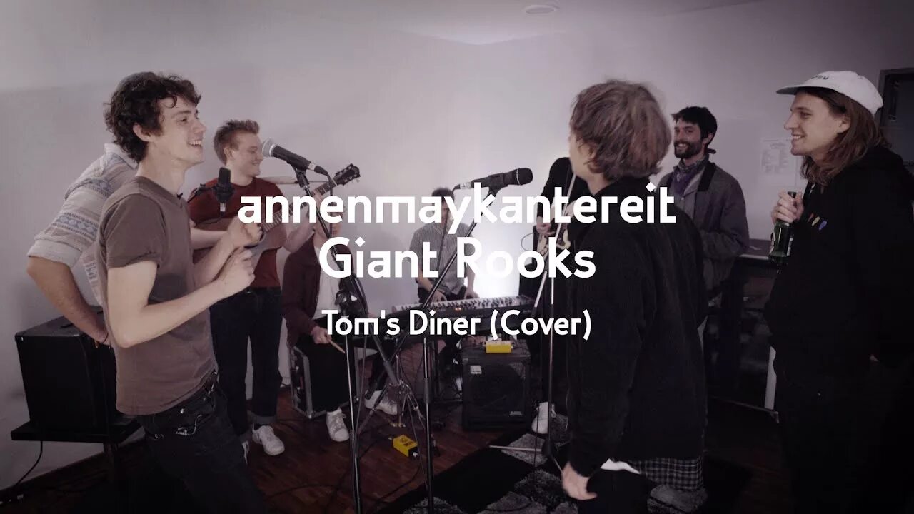 Хеннинг Мэй Томс Динер. ANNENMAYKANTEREIT X giant Rooks. Tom's Diner ANNENMAYKANTEREIT, giant Rooks обложка. Tom's Diner (Cover) - ANNENMAYKANTEREIT X giant Rooks. Tom s песня